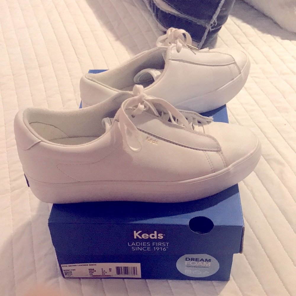 Keds rise metro leather ladies first tennies